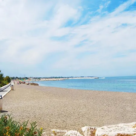 Sunny Апартаменты *